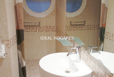 Vivienda-Piso-Ubicación inmejorable junto a Plaza Urqu 44