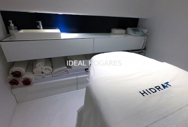 Negocio-Otros negocios-Se vende local + negocio de estética en  8