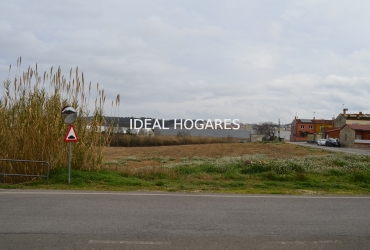 Terreno y solar-Solar urbano-Exclusivo en el Casco Urbano de Cruïlles 2