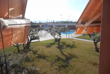 Vivienda-Apartamento-ADOSADO EN RODA DE BERA CENTRO 6