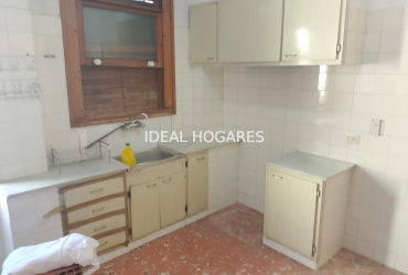 Vivienda-Casa Adosada-Gran casa con un patio de 90m, dos plantas, garaje e infinitas posibilidades