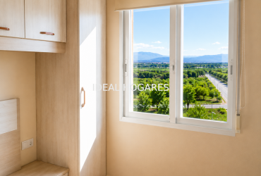 Vivienda-Apartamento-Piso reformado con piscina y ascensor a  2