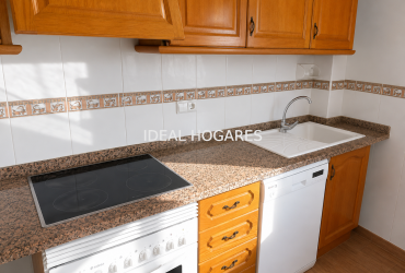 Vivienda-Apartamento-Piso reformado con piscina y ascensor a  6