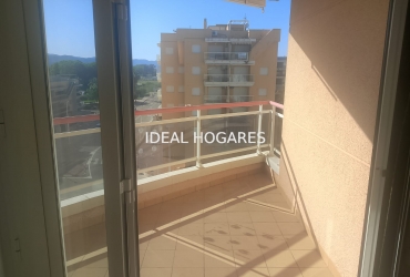 Vivienda-Apartamento-Piso reformado con piscina y ascensor a  17