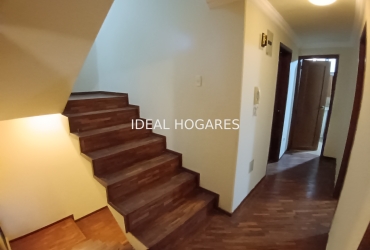 Vivienda-Casa Adosada-Casa de venta 266m2 en Quito y 6 dormito 9