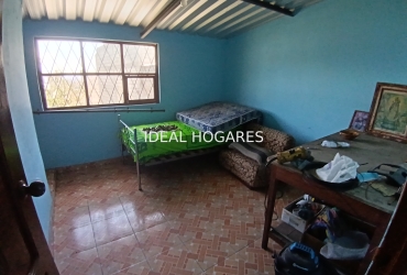 Inversión-Vivienda  con inquilinos-Vendo 3 propiedades en un solo terreno  40
