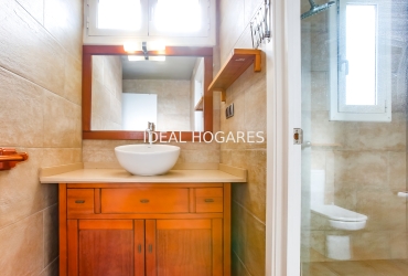 Vivienda-Casa Adosada-Casa adosada a la venta en Vallpineda Sa 31