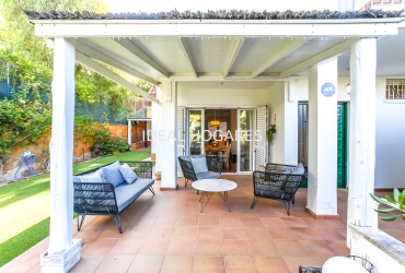 Vivienda-Casa Adosada-Casa adosada a la venta en Vallpineda Sa 38