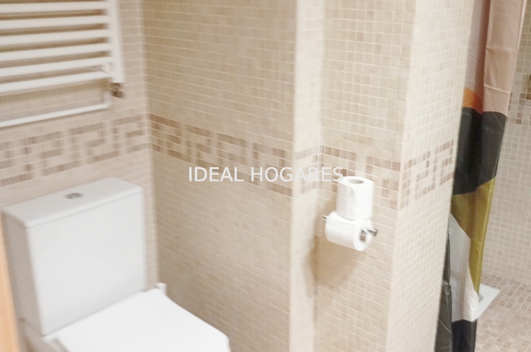 Vivienda-Piso-Ubicación inmejorable junto a Plaza Urqu 15