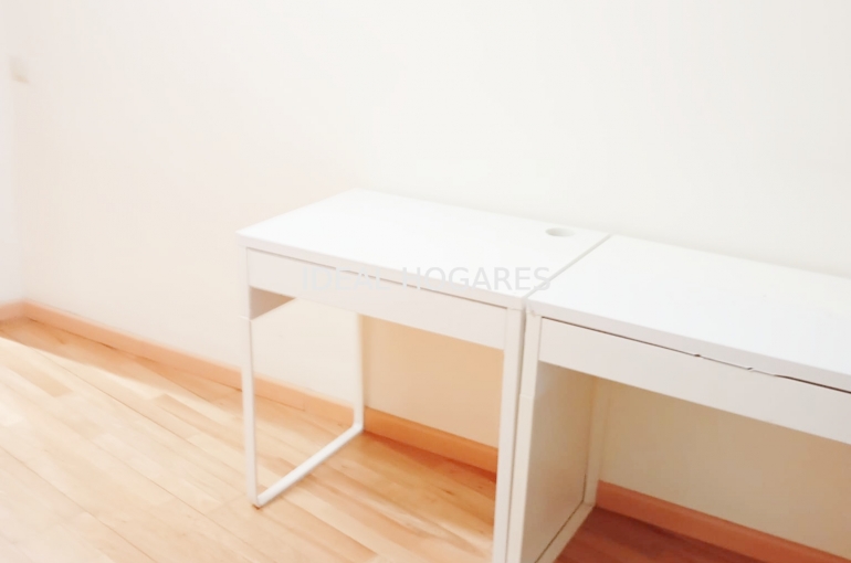 Vivienda-Piso-Ubicación inmejorable junto a Plaza Urqu 16