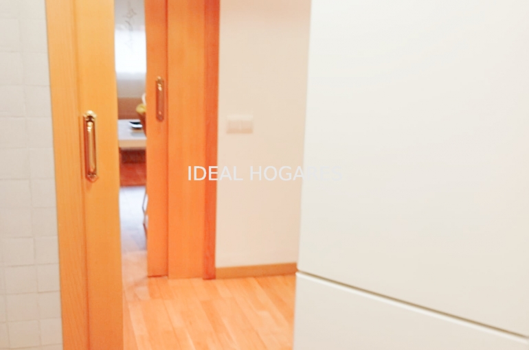 Vivienda-Piso-Ubicación inmejorable junto a Plaza Urqu 32