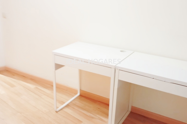 Vivienda-Piso-Ubicación inmejorable junto a Plaza Urqu 54