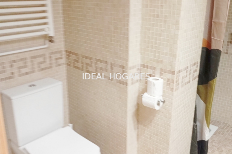 Vivienda-Piso-Ubicación inmejorable junto a Plaza Urqu 42