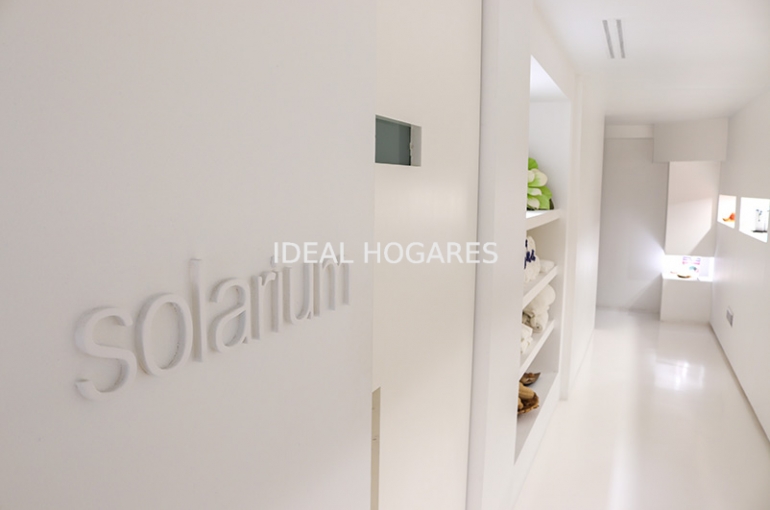 Negocio-Otros negocios-Se vende local + negocio de estética en  9