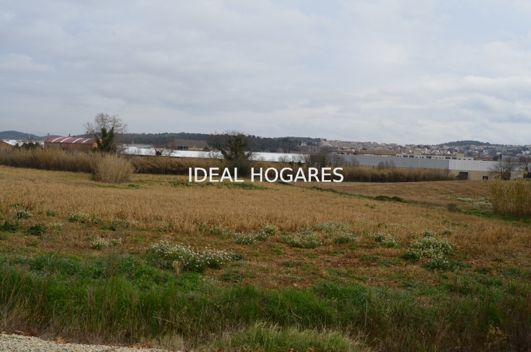 Terreno y solar-Solar urbano-Exclusivo en el Casco Urbano de Cruïlles 4