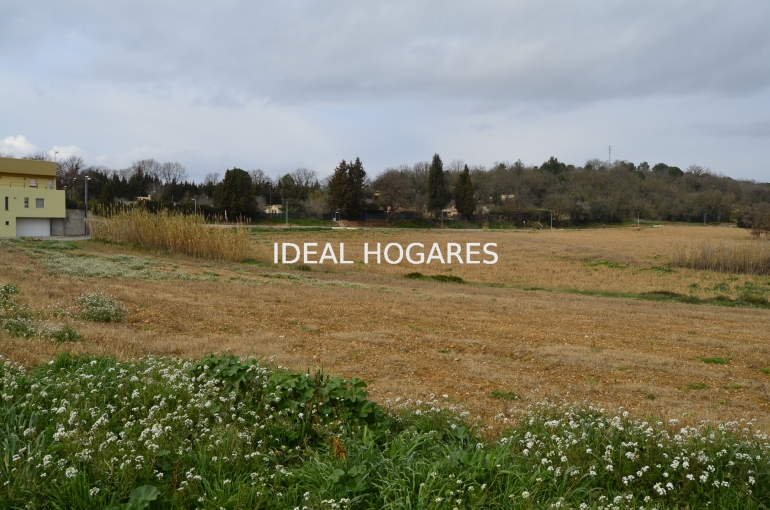 Terreno y solar-Solar urbano-Exclusivo en el Casco Urbano de Cruïlles 11