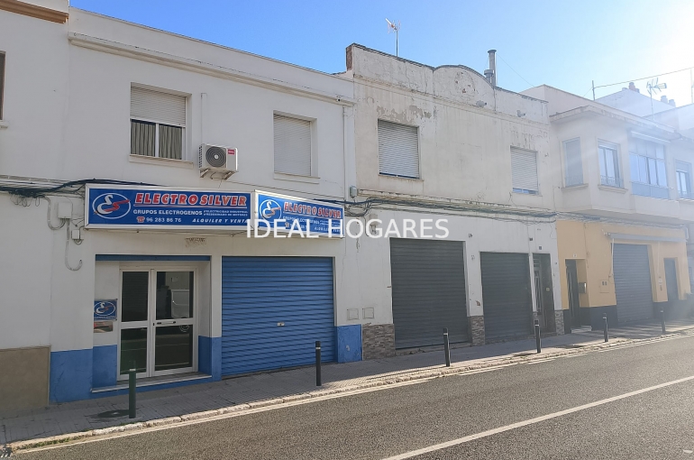 Vivienda-Casa Adosada-Gran casa con un patio de 90m, dos plant 3