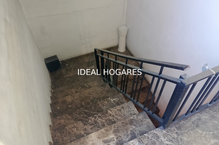 Vivienda-Casa Adosada-Gran casa con un patio de 90m, dos plant 12