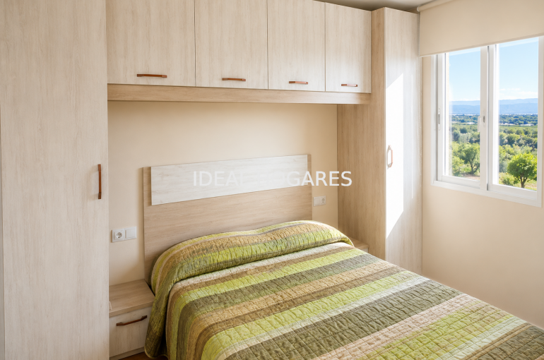 Vivienda-Apartamento-Piso reformado con piscina y ascensor a  4