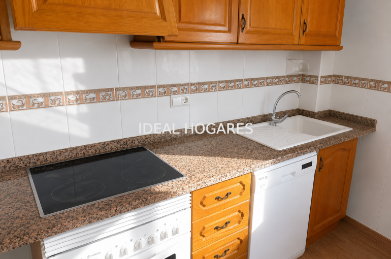 Vivienda-Apartamento-Piso reformado con piscina y ascensor a  6