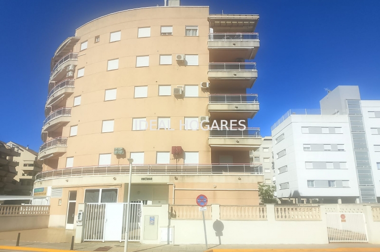 Vivienda-Apartamento-Piso reformado con piscina y ascensor a  7