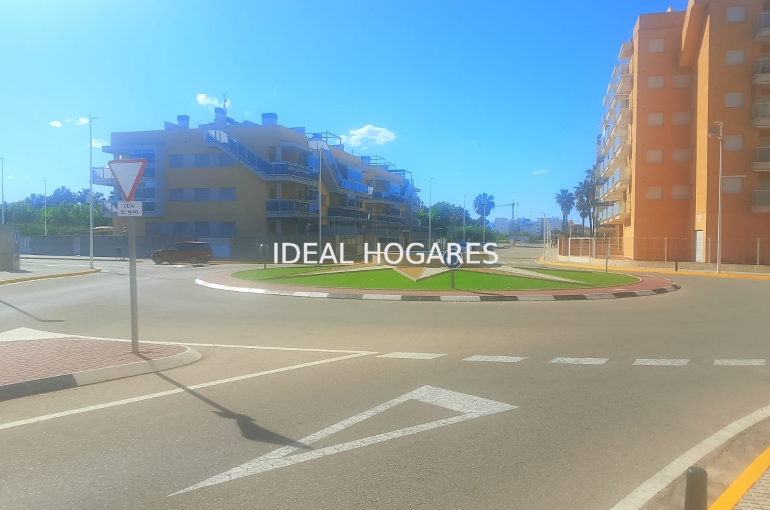 Vivienda-Apartamento-Piso reformado con piscina y ascensor a  9