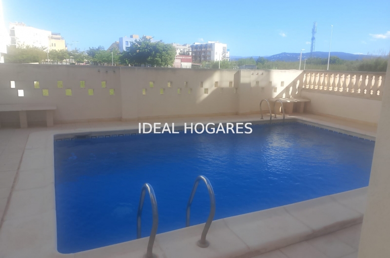 Vivienda-Apartamento-Piso reformado con piscina y ascensor a  14