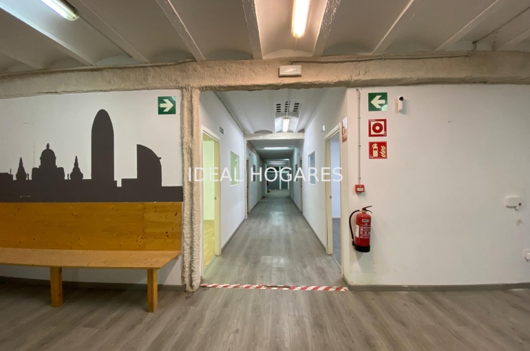 Local comercial-Local comercial-LOCAL COMERCIAL EN CALLE PADUA / LESSEPS 4