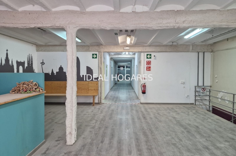 Local comercial-Local comercial-LOCAL COMERCIAL EN CALLE PADUA / LESSEPS 8