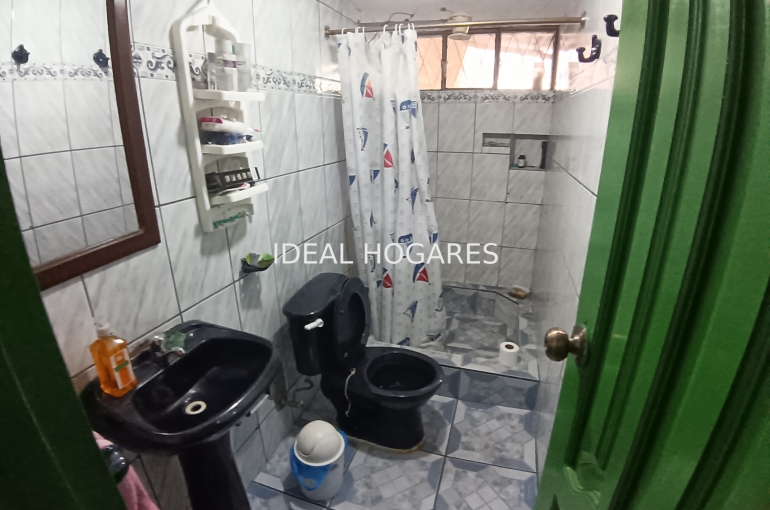 Inversión-Vivienda  con inquilinos-Vendo 3 propiedades en un solo terreno  5