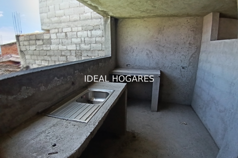 Inversión-Vivienda  con inquilinos-Vendo 3 propiedades en un solo terreno  26