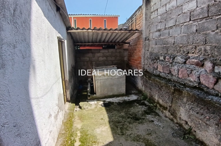 Inversión-Vivienda  con inquilinos-Vendo 3 propiedades en un solo terreno  32