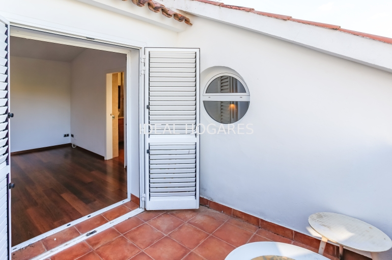 Vivienda-Casa Adosada-Casa adosada a la venta en Vallpineda Sa 33