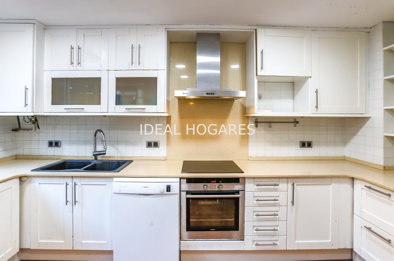 Vivienda-Casa Adosada-Casa adosada a la venta en Vallpineda Sa 12