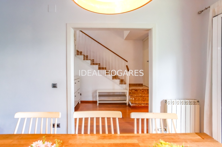 Vivienda-Casa Adosada-Casa adosada a la venta en Vallpineda Sa 18