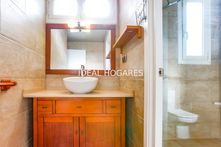 Vivienda-Casa Adosada-Casa adosada a la venta en Vallpineda Sa 31