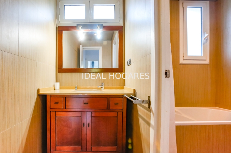 Vivienda-Casa Adosada-Casa adosada a la venta en Vallpineda Sa 22