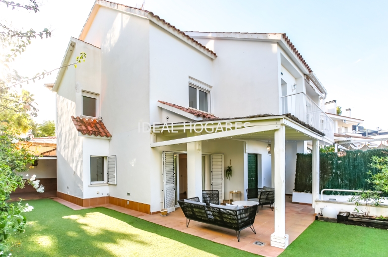 Vivienda-Casa Adosada-Casa adosada a la venta en Vallpineda Sa 1