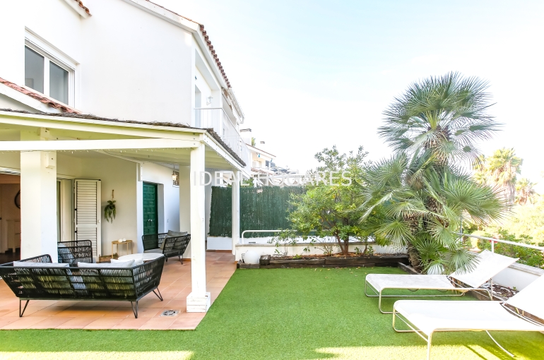 Vivienda-Casa Adosada-Casa adosada a la venta en Vallpineda Sa 29