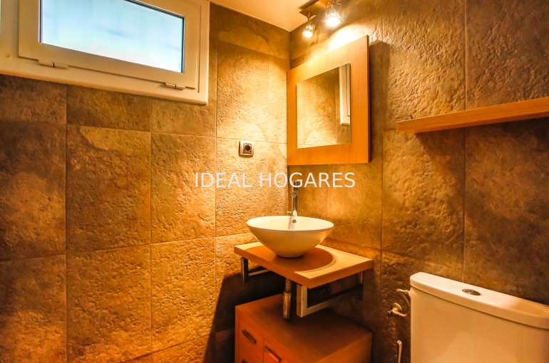 Vivienda-Casa Adosada-Casa adosada a la venta en Vallpineda Sa 17