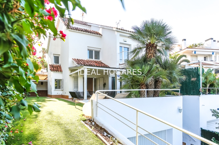 Vivienda-Casa Adosada-Casa adosada a la venta en Vallpineda Sa 10