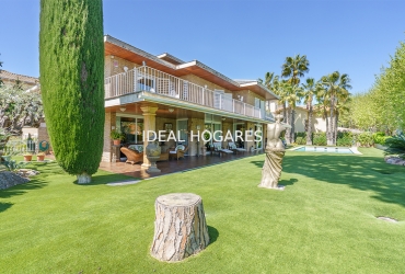 Vivienda-Casa-VILLA DE ESTILO INGLÉS EN TIANA, DONDE E 8