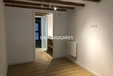 Vivienda-Piso-PISO EN VENTA EN CALLE SANTA ELENA – INV 32