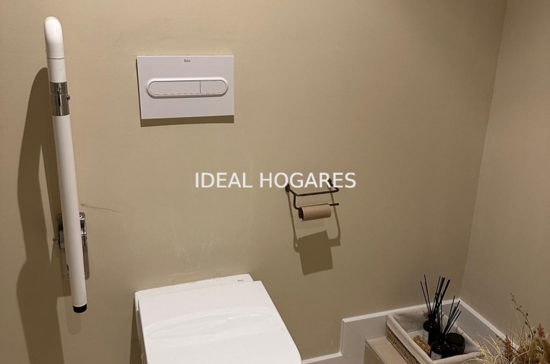 Local comercial-Local comercial-LOCAL EN BARCELONA CON LICENCIA DE ESTET 6