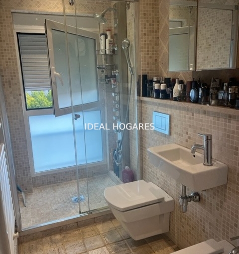 Vivienda-Piso-AMPLIO Y LUMINOSO PISO CON ASCENSOR EN A 9