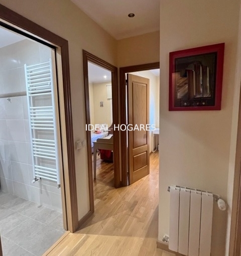 Vivienda-Piso-AMPLIO Y LUMINOSO PISO CON ASCENSOR EN A 12