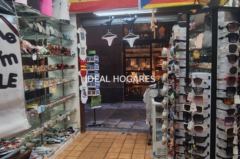 Negocio-Tienda-**LOCAL COMERCIAL EN TRASPASO CON DOBLE  6