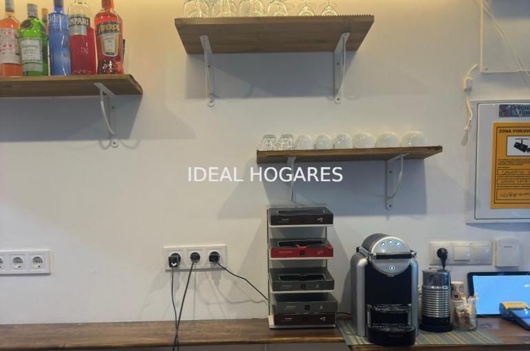 Negocio-Bar-**TRASPASO LOCAL DE RESTAURACIÓN C2 CON  2