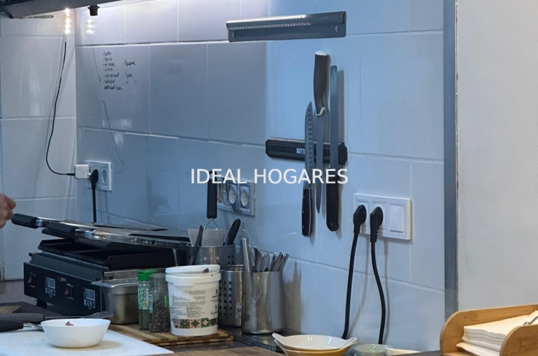 Negocio-Bar-**TRASPASO LOCAL DE RESTAURACIÓN C2 CON  3