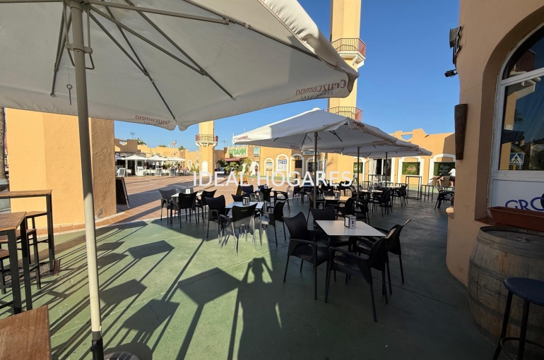Negocio-Bar-BAR DE COPAS CON AMPLIA TERRAZA EN EL PU 4